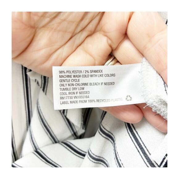 2/$30 Merona Plus Sleeveless Ruffle‑Front Blouse 2XL Women Black‑Ivory Striped - Picture 8 of 10